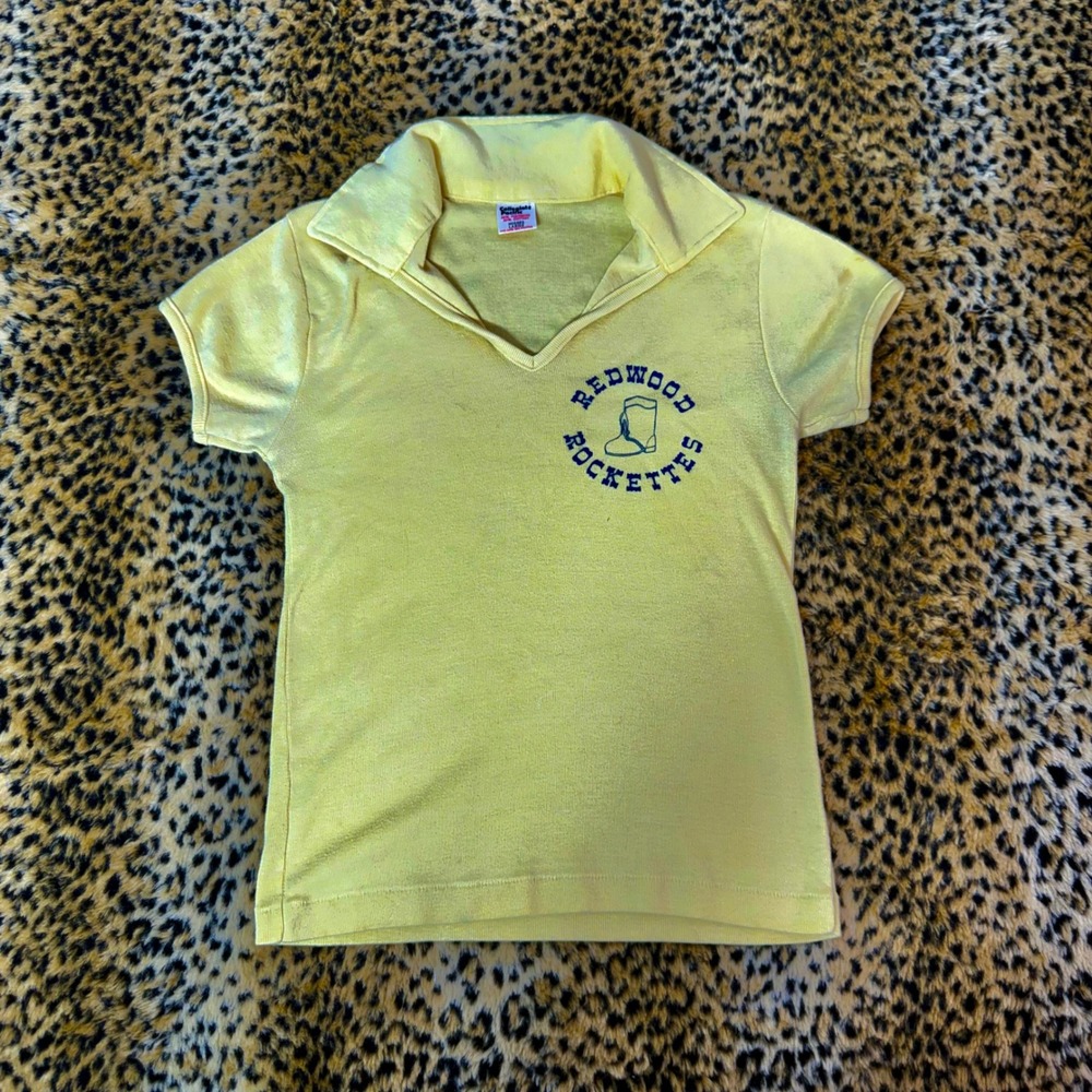 Vintage 70s Collegiate Pacific Redwood Rockettes Yellow V-Neck Top Misses Large